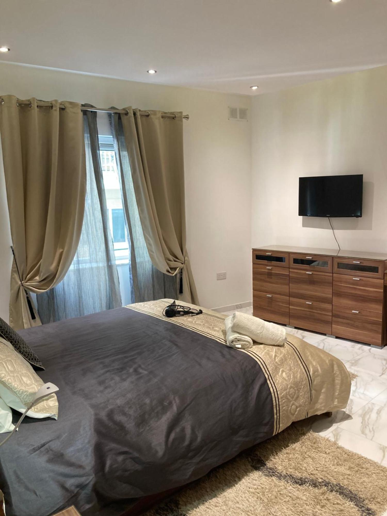 Side Seaview 3bedrooms Steps From Promenade And Ferry