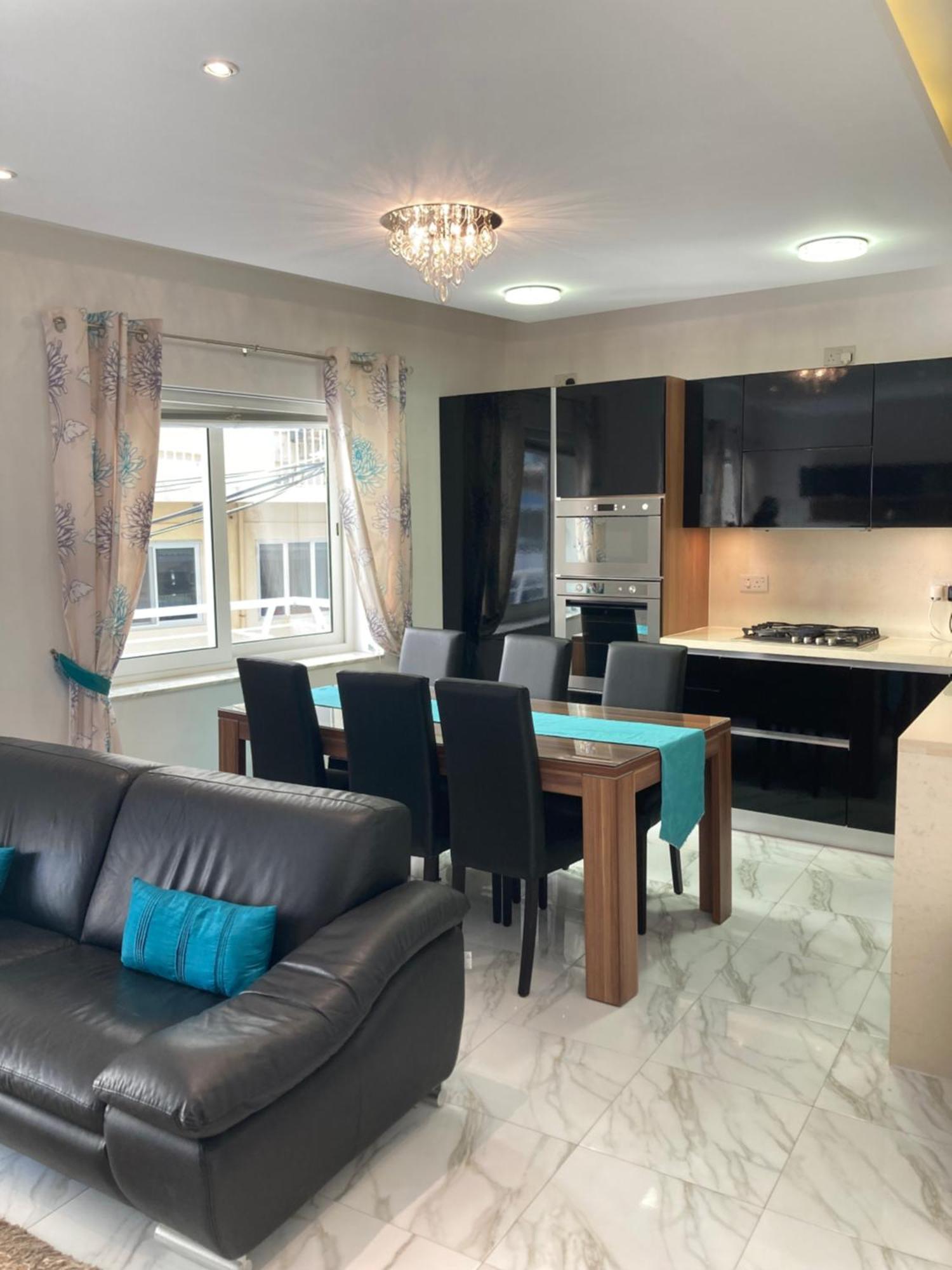 Side Seaview 3bedrooms Steps From Promenade And Ferry