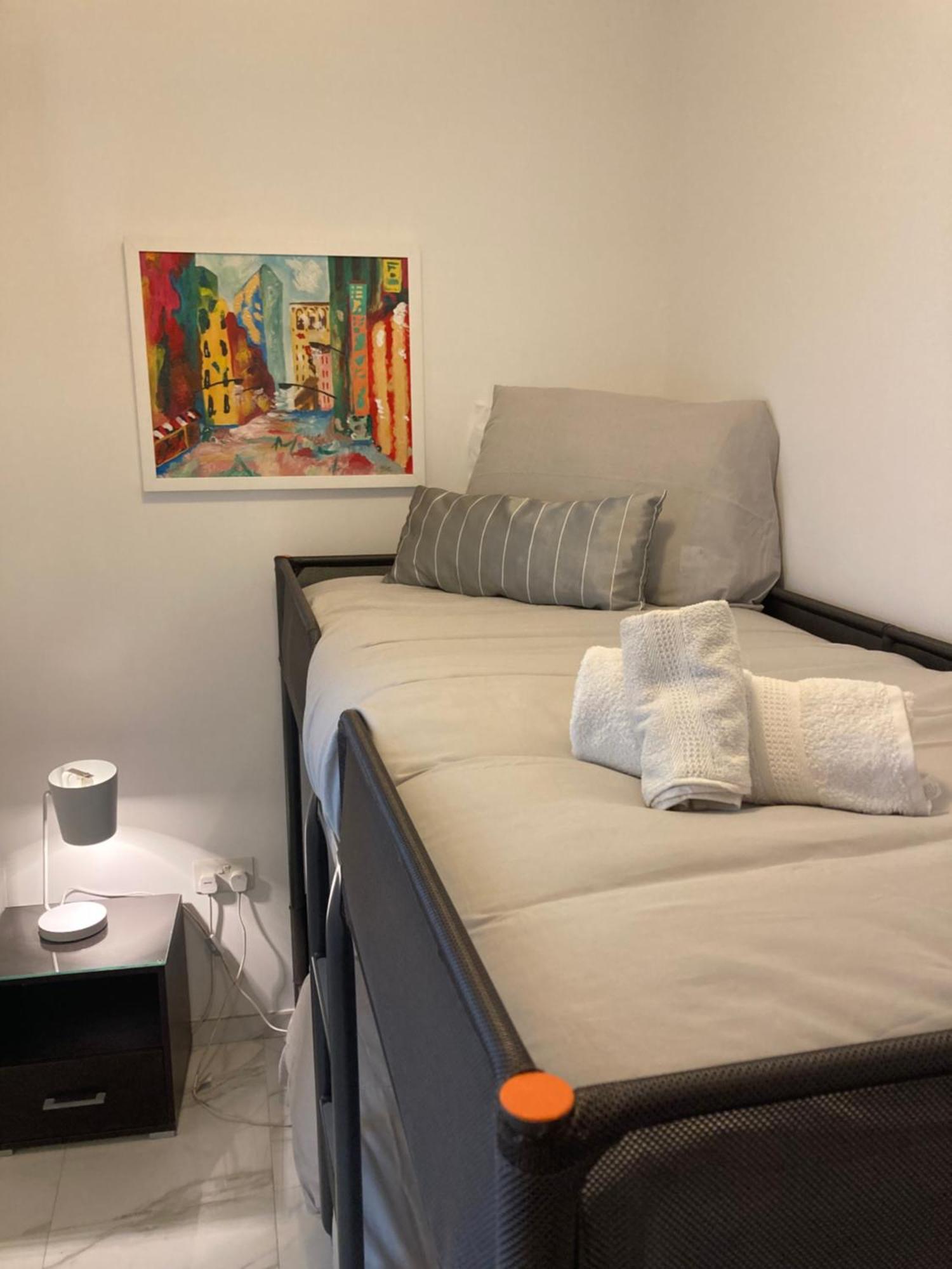 Apartment Side Seaview 3bedrooms Steps From Promenade And Ferry Sliema