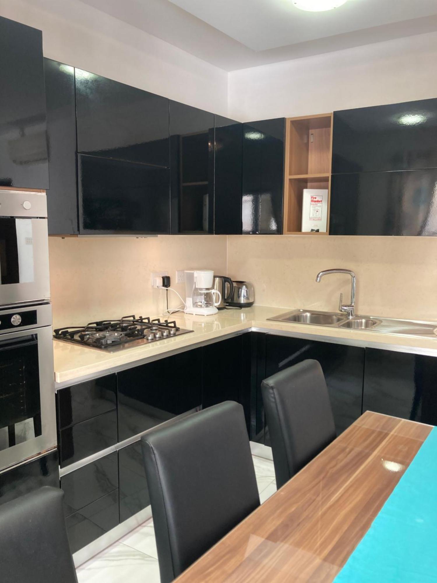 Apartment Side Seaview 3bedrooms Steps From Promenade And Ferry Sliema